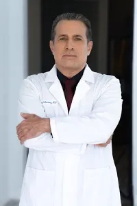 Exterior of MD Care Plus LLC, immigration medical exam clinic in Miami, Florida