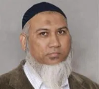 Dr. Suhail Siddiqui, USCIS-designated civil surgeon at ILAHI Medicine of Illinois in Chicago, Illinois