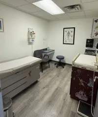 Dr. Abdulhamid Hussein, civil surgeon in Aurora, IL