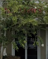 Exterior of Ikids Pediatrics, immigration medical exam clinic in Orlando, Florida